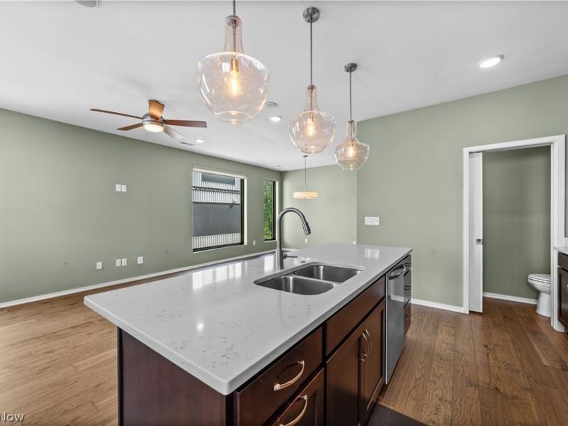 2334 W 16th Place, Cleveland, OH 44113 Photo 14