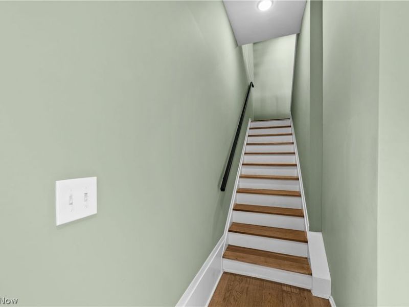 2334 W 16th Place, Cleveland, OH 44113 Photo 6