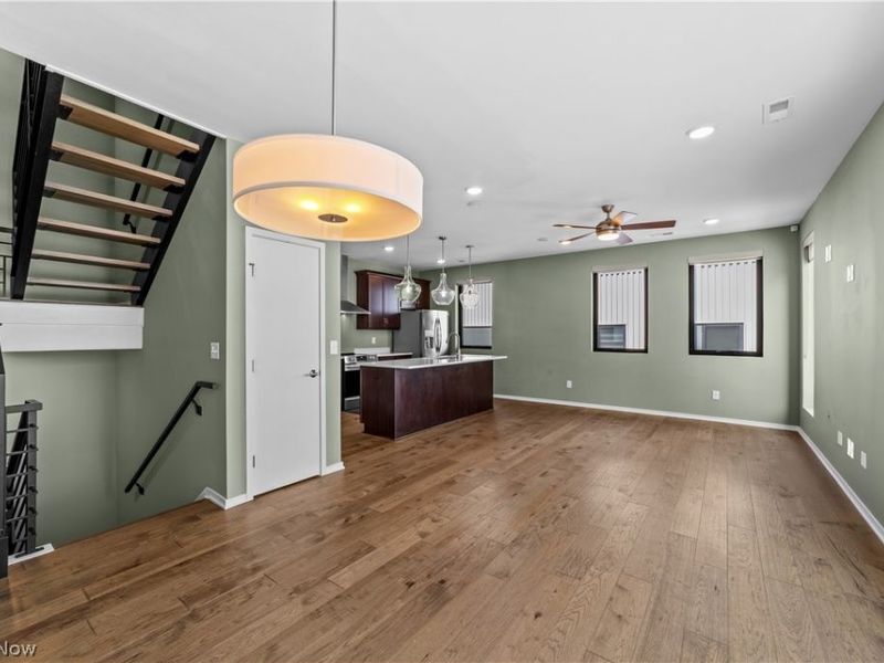 2334 W 16th Place, Cleveland, OH 44113 Photo 7
