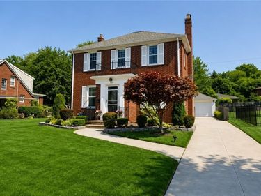 129 Hendricks Blvd, Amherst, NY 14226