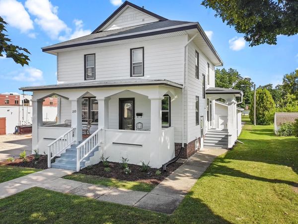 210 E Walworth STREET, Elkhorn, WI 53121