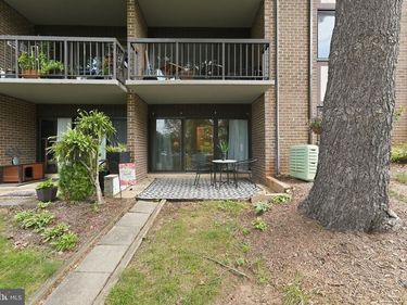 9735 KINGS CROWN COURT, Unit 1, FAIRFAX, VA 22031