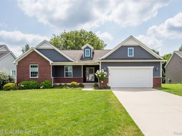 16314 Red Fox Trail, Fenton Township, Mi 48451