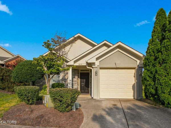 8816 Lennox View Way, Knoxville, TN 37923