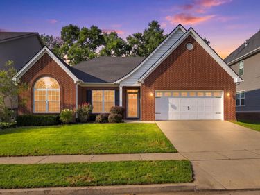 335 Manitoba Lane, Lexington, KY 40515