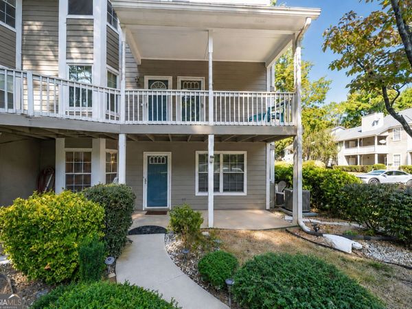 6431 Oakleaf Way, Morrow, GA 30260