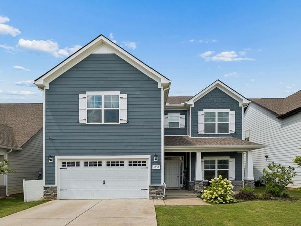 3652 Stormy Ln, Rockvale, TN 37153