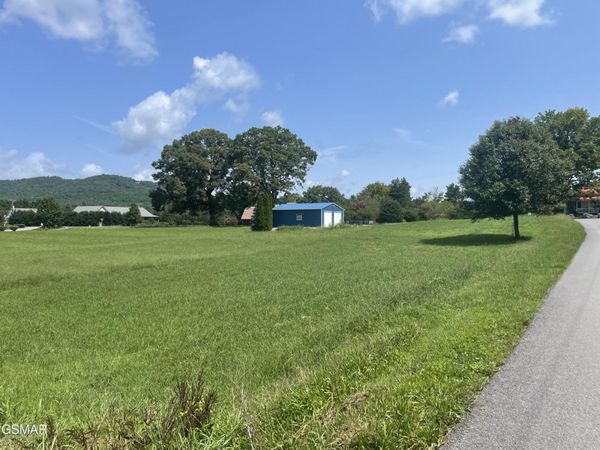 3925 Katy Hollar Road, Unit 8, Sevierville, TN 37862