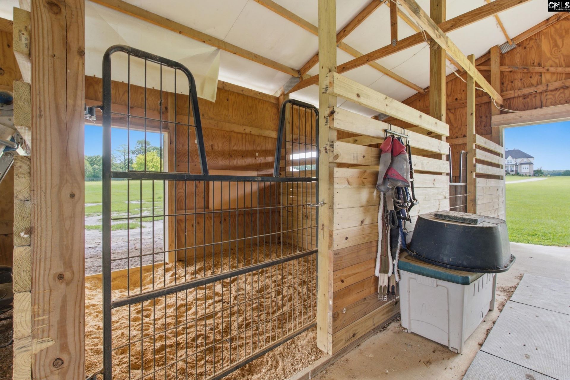 143 Ascot Drive Photo 42