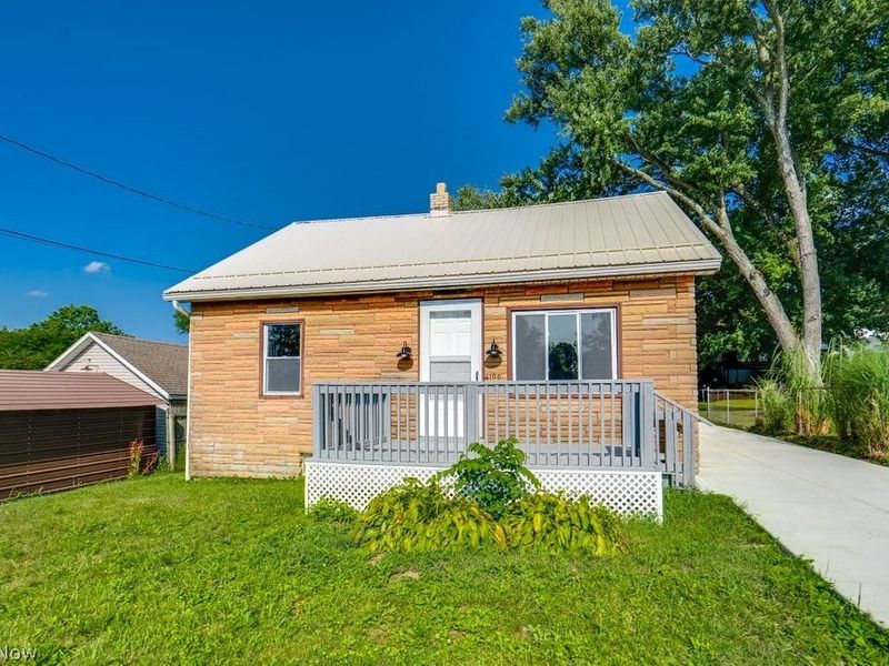 4100 Fairgrove Avenue SW, Massillon, OH 44646 Photo 1