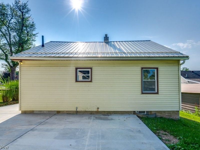 4100 Fairgrove Avenue SW, Massillon, OH 44646 Photo 5
