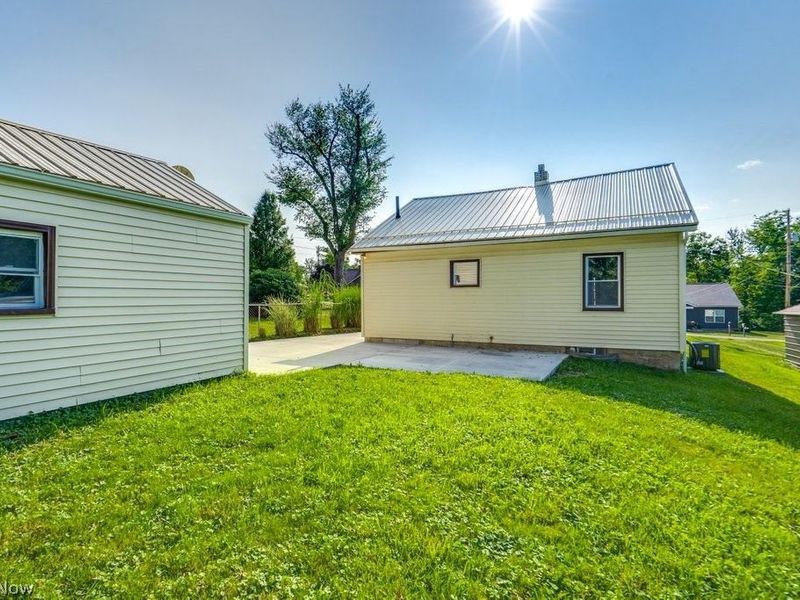 4100 Fairgrove Avenue SW, Massillon, OH 44646 Photo 6