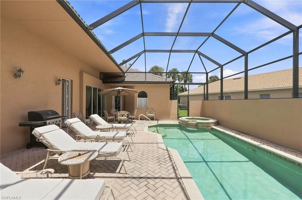 6116 Highwood Park Ln, Naples, FL 34110 Photo