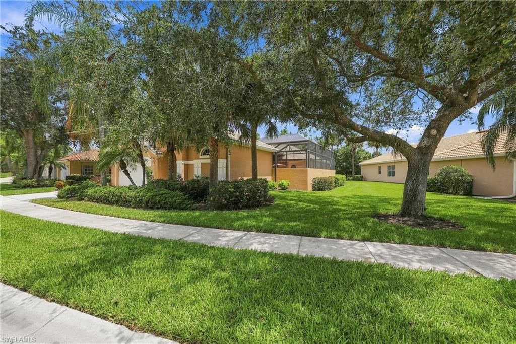 6116 Highwood Park Ln, Naples, FL 34110 Photo