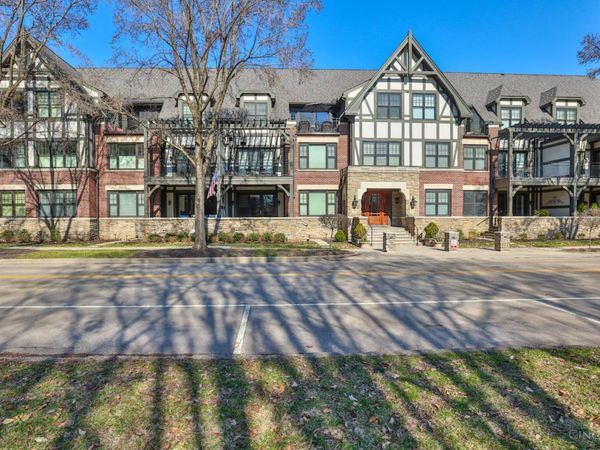 3942 Miami Road, Unit 203, Cincinnati, OH 45227