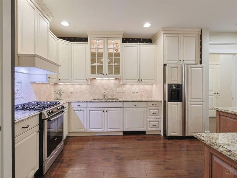 3942 Miami Road, Unit 203, Cincinnati, OH 45227 Photo 14