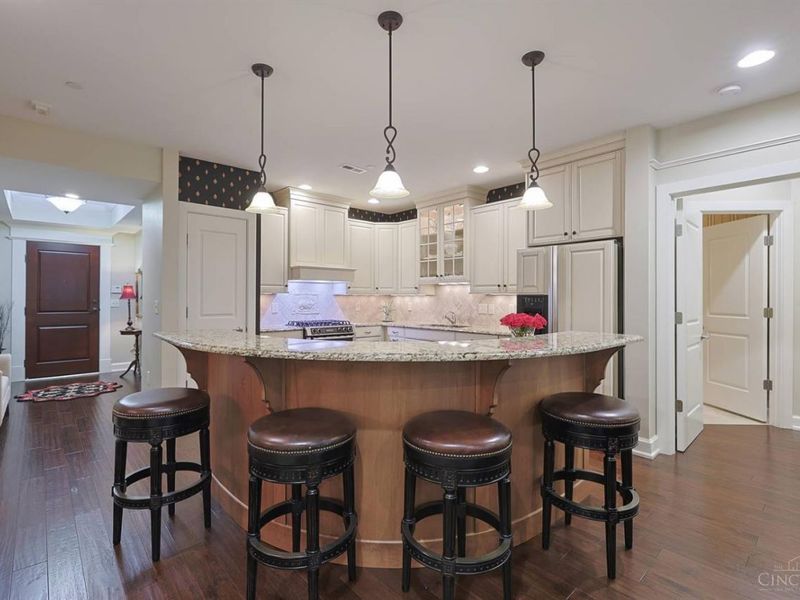 3942 Miami Road, Unit 203, Cincinnati, OH 45227 Photo 16