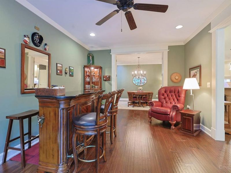 3942 Miami Road, Unit 203, Cincinnati, OH 45227 Photo 7