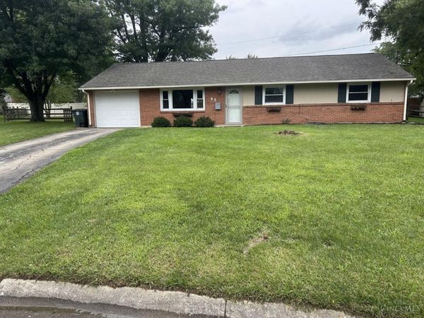 95 Peach Grove Avenue, Centerville, OH 45458