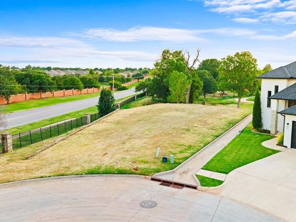 465 Saint Claire Drive, Edmond, OK 73025
