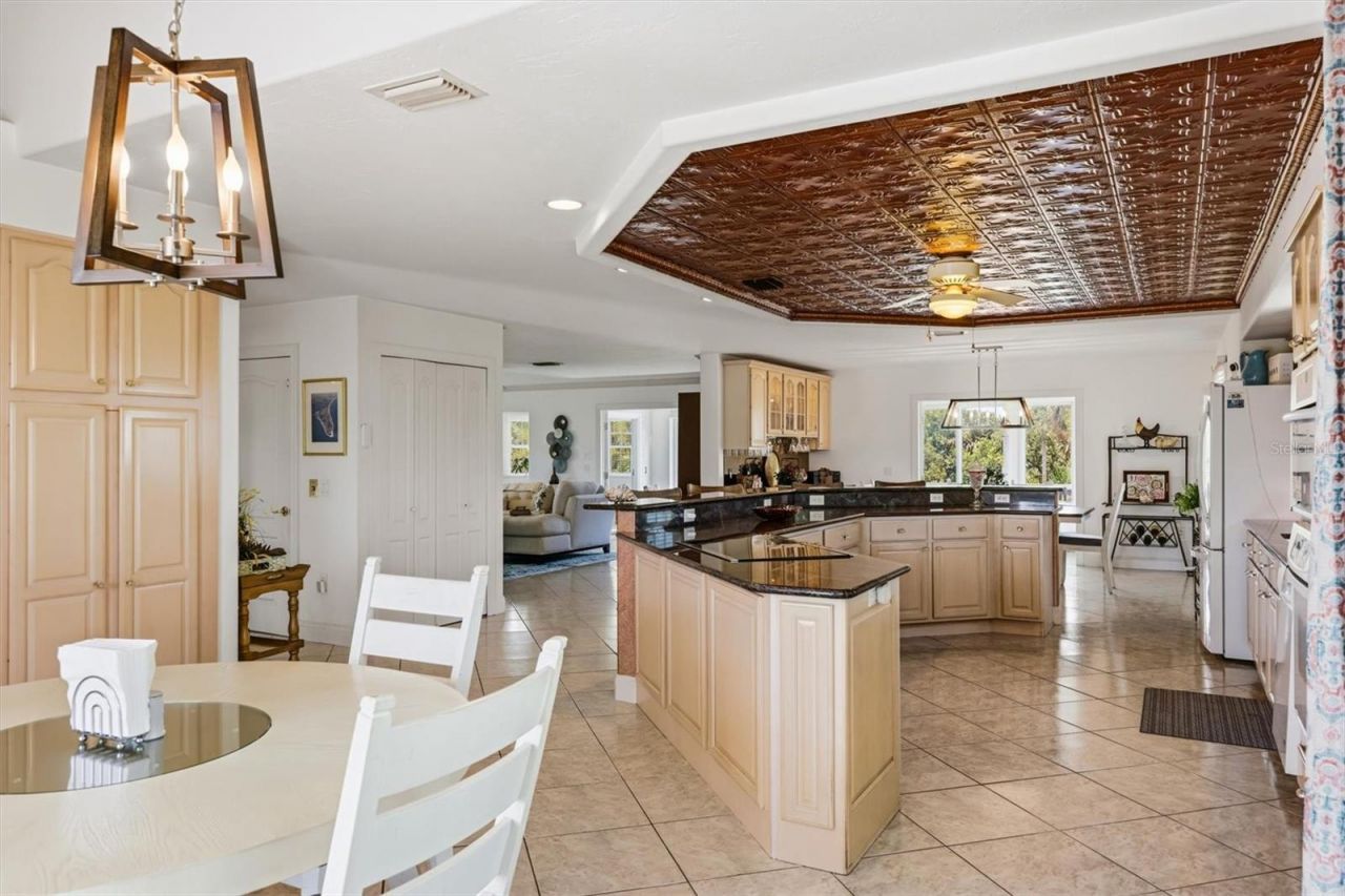 505 59th Street, Bradenton Beach, FL 34217 Photo