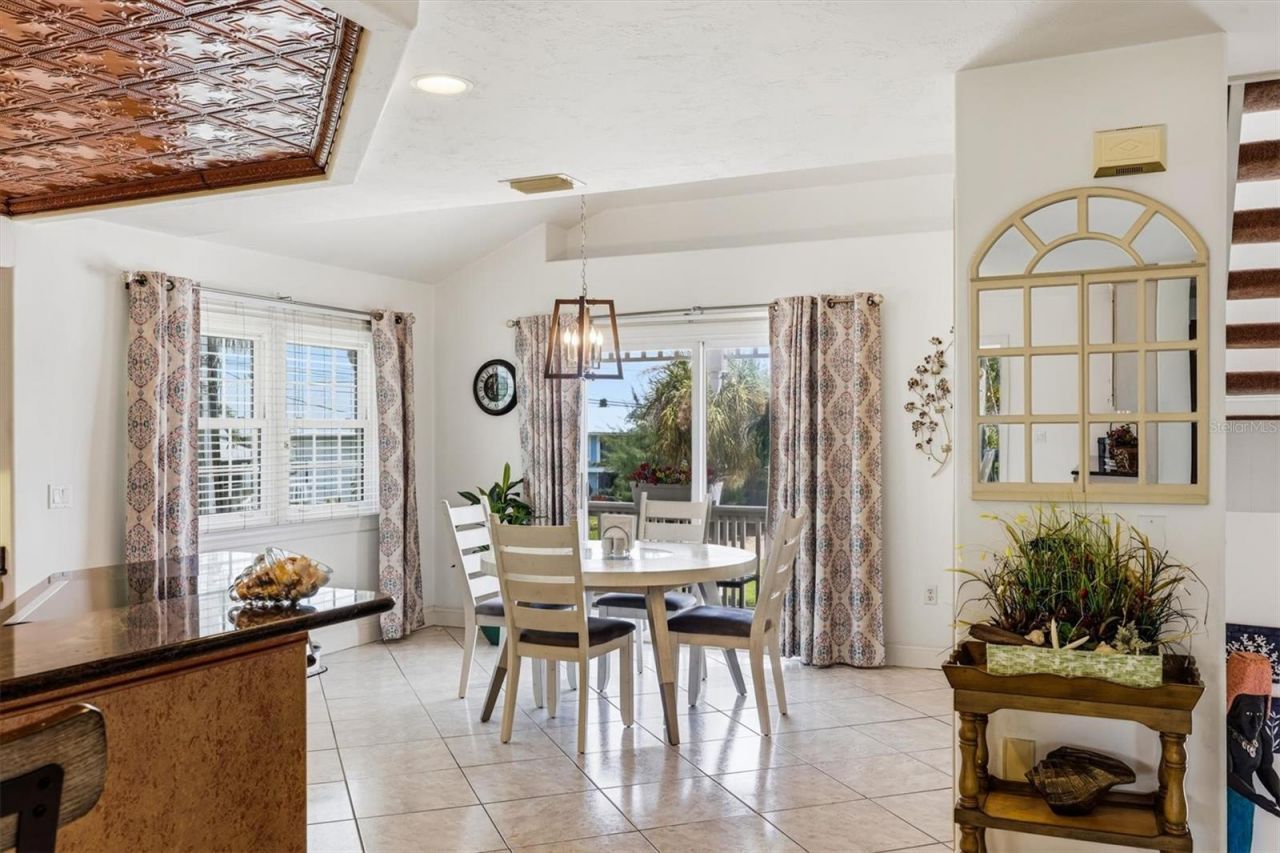 505 59th Street, Bradenton Beach, FL 34217 Photo