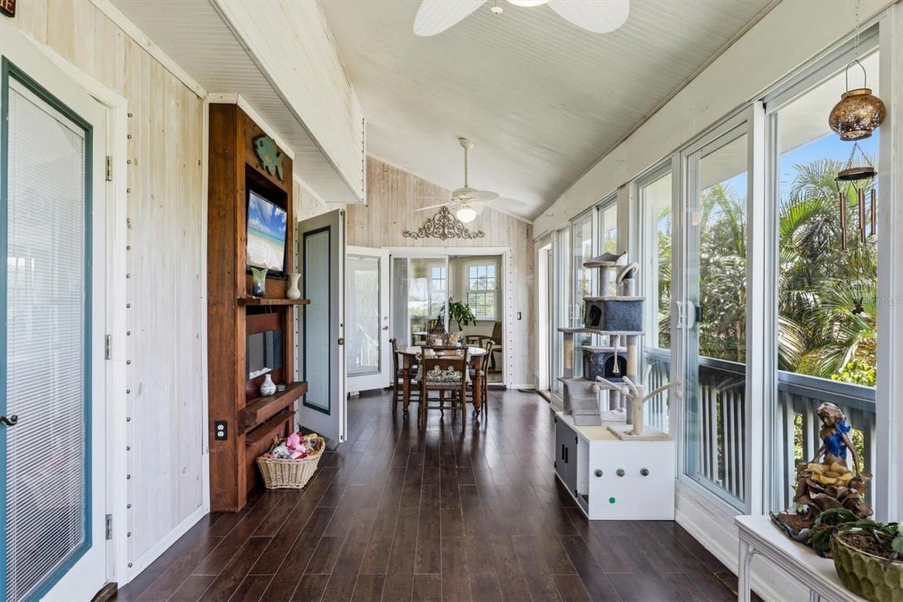 505 59th Street, Bradenton Beach, FL 34217 Photo