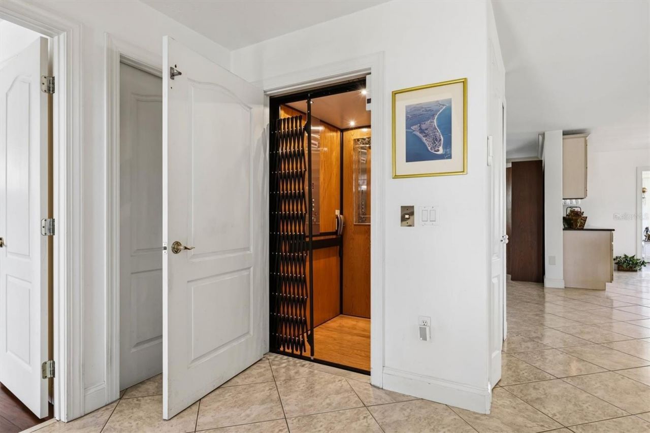 505 59th Street, Bradenton Beach, FL 34217 Photo