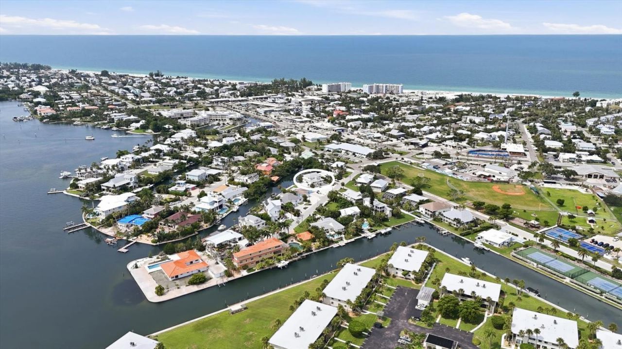 505 59th Street, Bradenton Beach, FL 34217 Photo