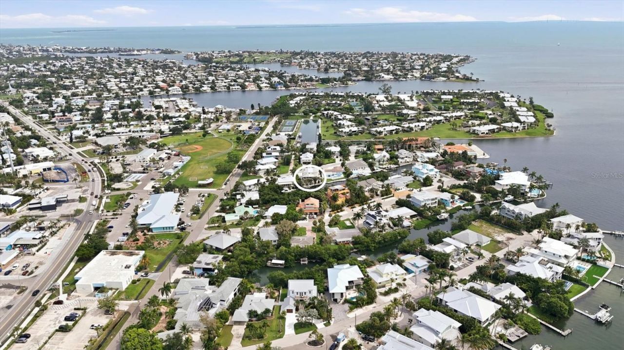 505 59th Street, Bradenton Beach, FL 34217 Photo