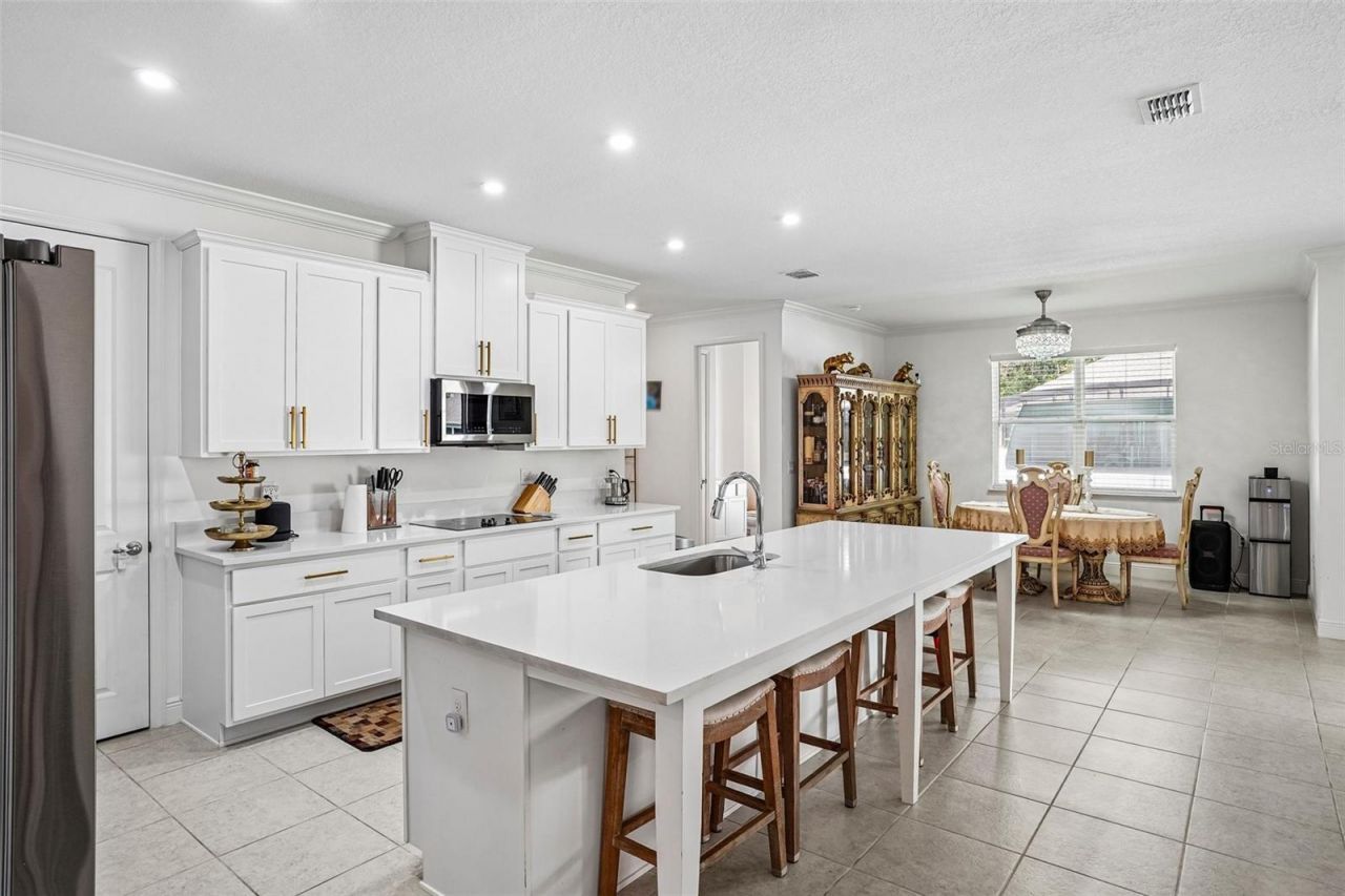2236 Elegant Manor Circle, Edgewater, FL 32141 Photo