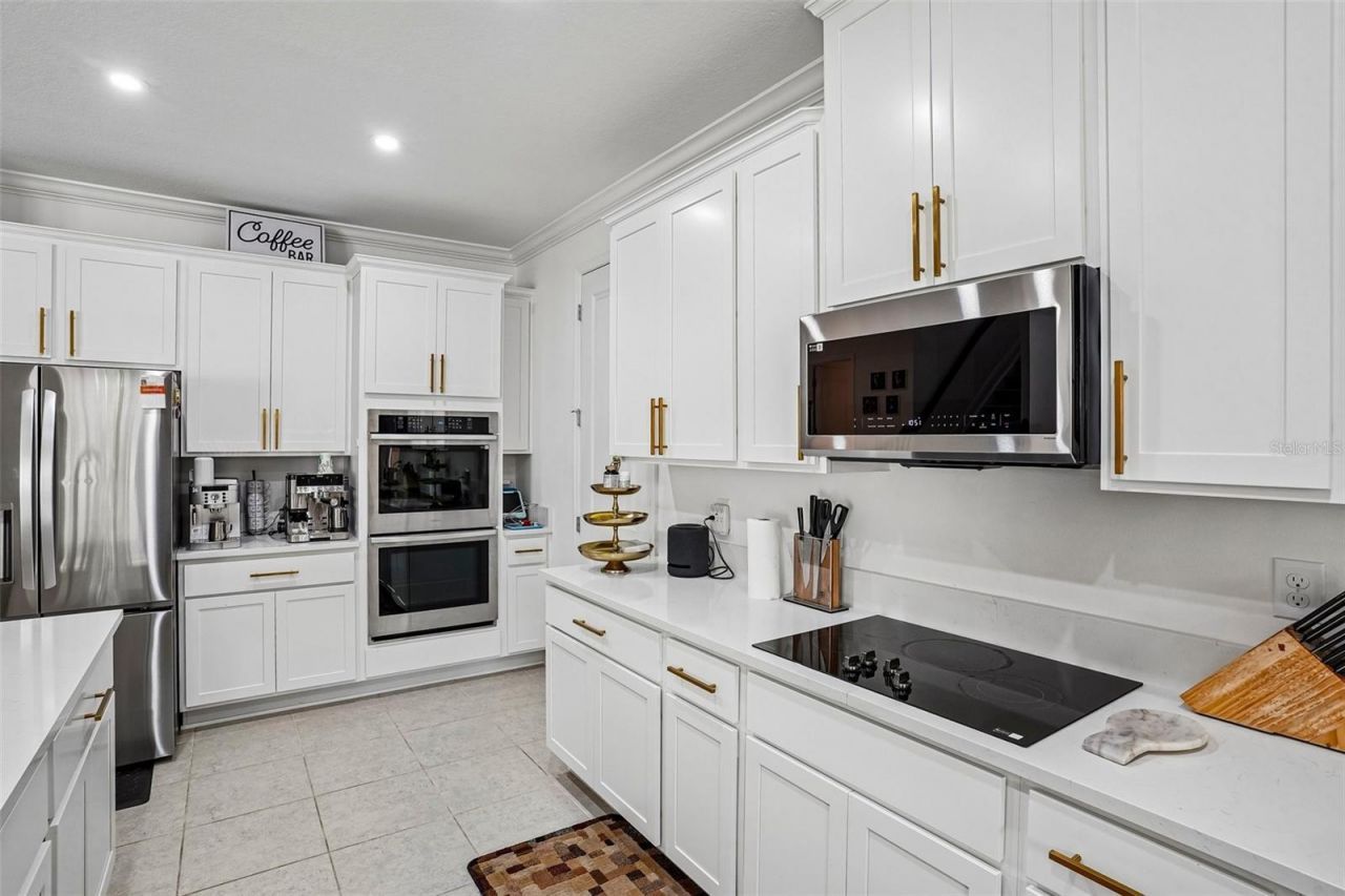 2236 Elegant Manor Circle, Edgewater, FL 32141 Photo