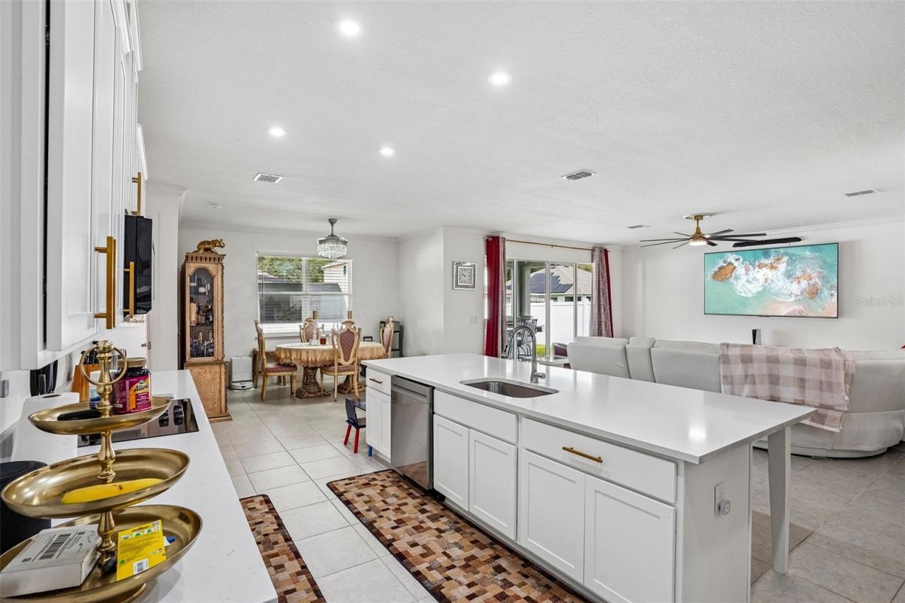 2236 Elegant Manor Circle, Edgewater, FL 32141 Photo