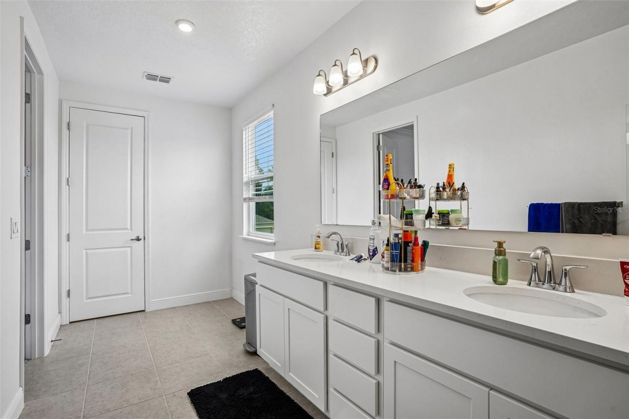 2236 Elegant Manor Circle, Edgewater, FL 32141 Photo