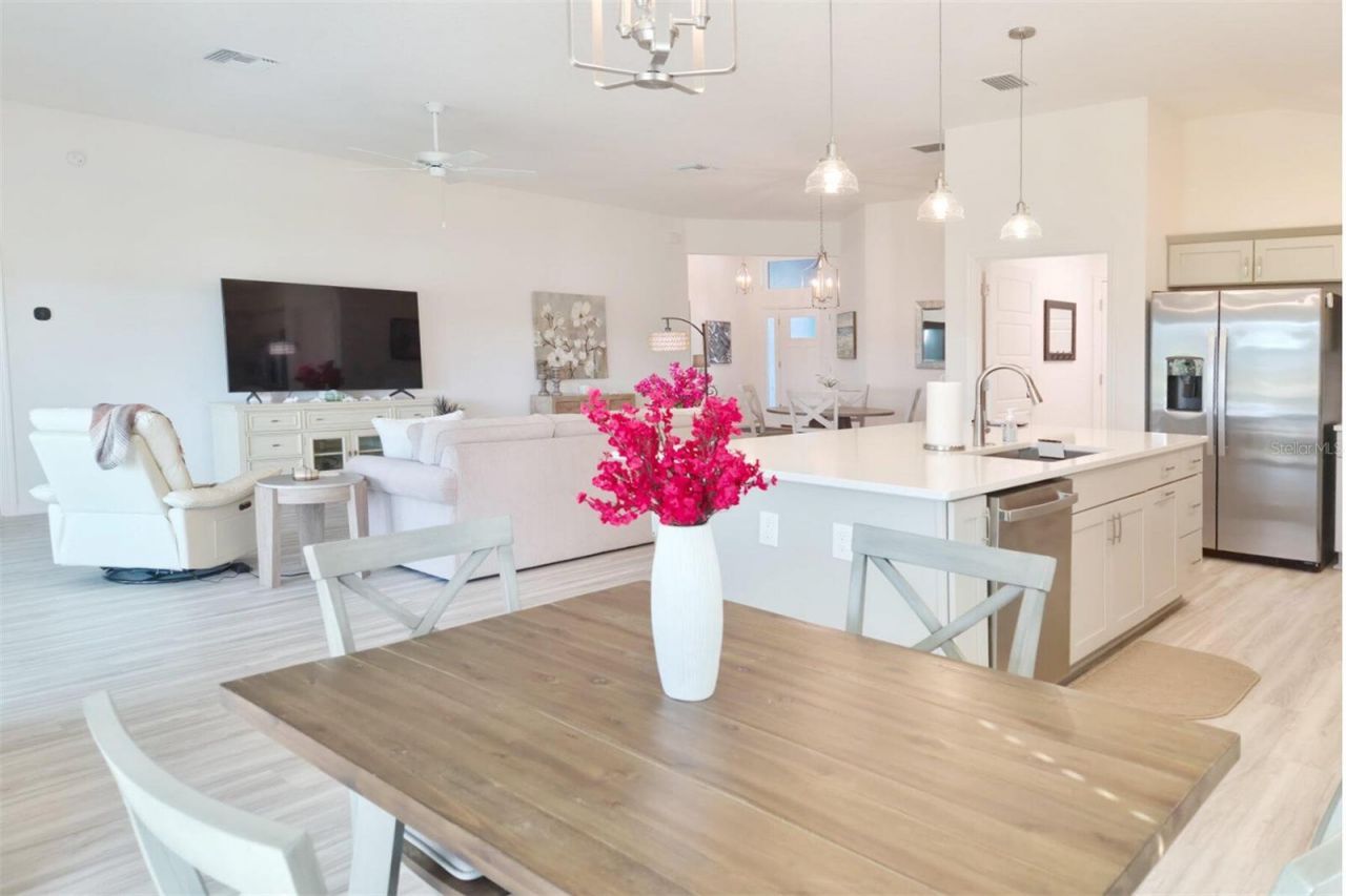 6244 Hannan Loop, The Villages, FL 34762 Photo