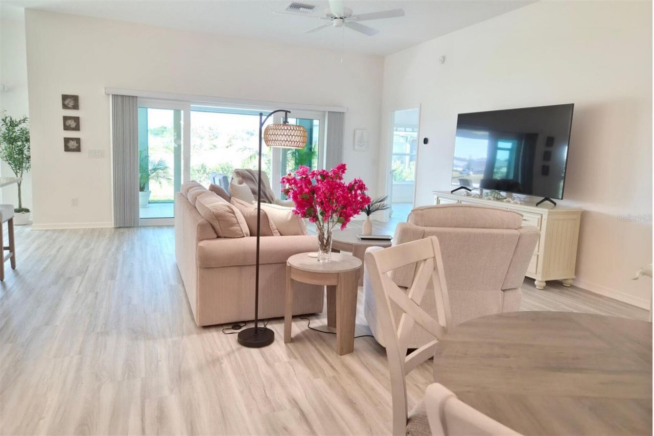 6244 Hannan Loop, The Villages, FL 34762 Photo