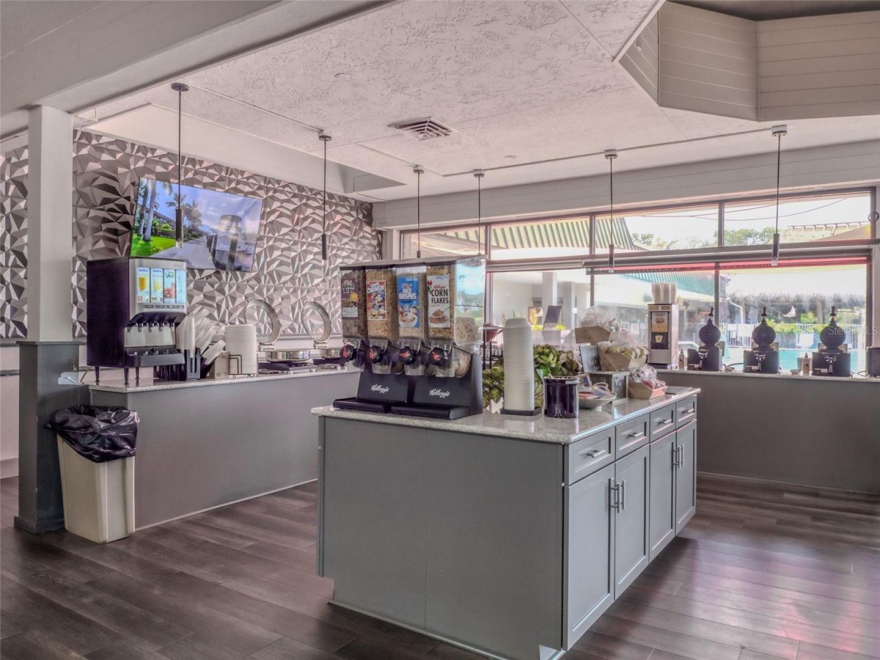 7150 N Tamiami Trail, Unit N409, Sarasota, FL 34243 Photo