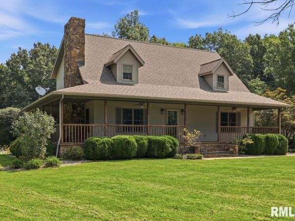 1320 Casper Church Road, Cobden, IL 62920