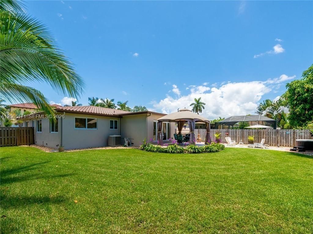 939 Washington St, Hollywood, FL 33019 Photo