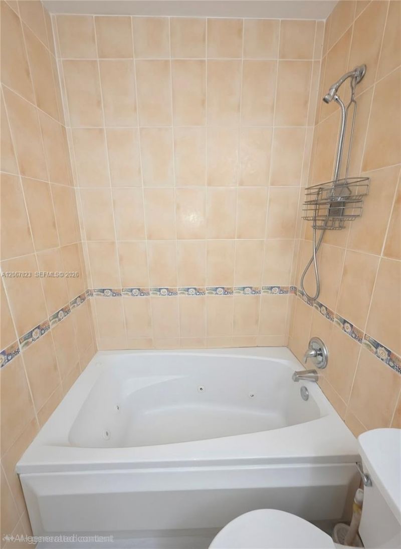 7825 Miller Dr, Unit C211, Miami, FL 33155 Photo