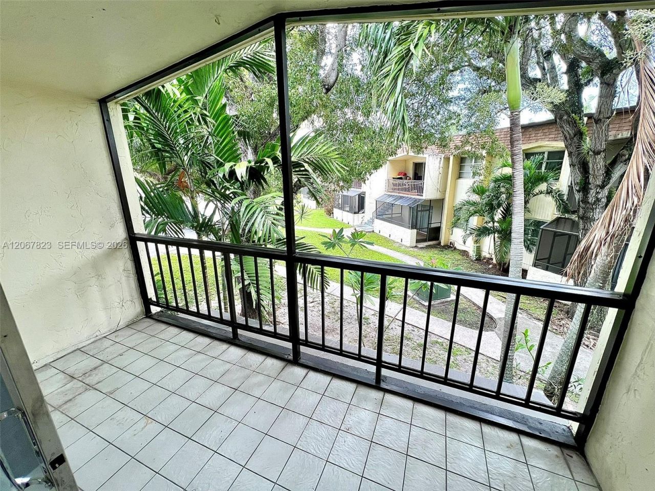 7825 Miller Dr, Unit C211, Miami, FL 33155 Photo