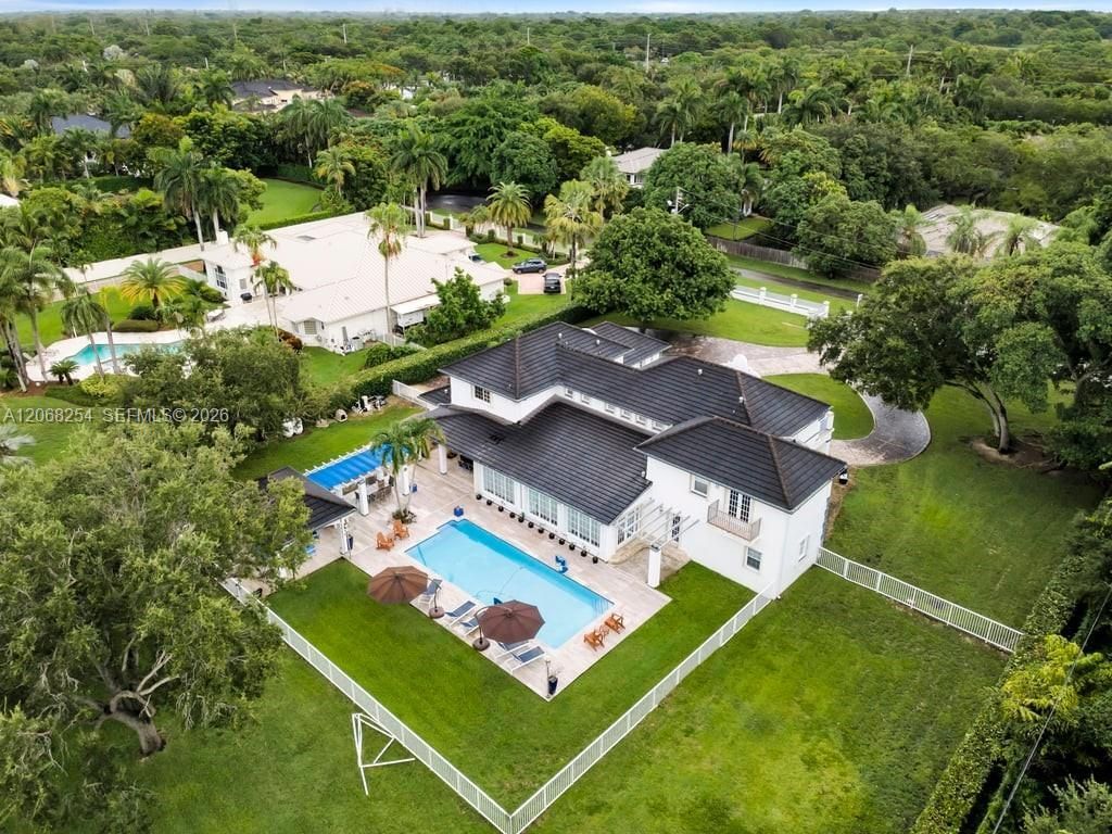 13880 SW 68th Ave, Palmetto Bay, FL 33158 Photo