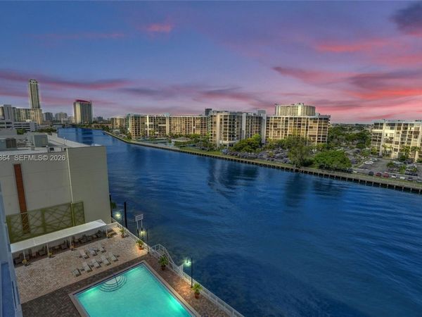3000 S Ocean Dr , Unit 808, Hollywood, FL 33019