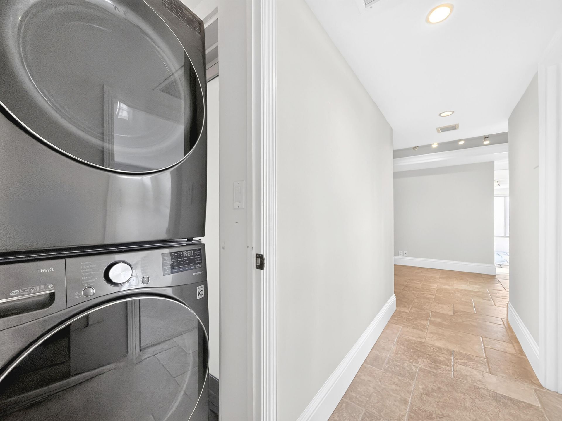 2000 S Ocean Drive, Unit 701, Fort Lauderdale, FL 33316 Photo