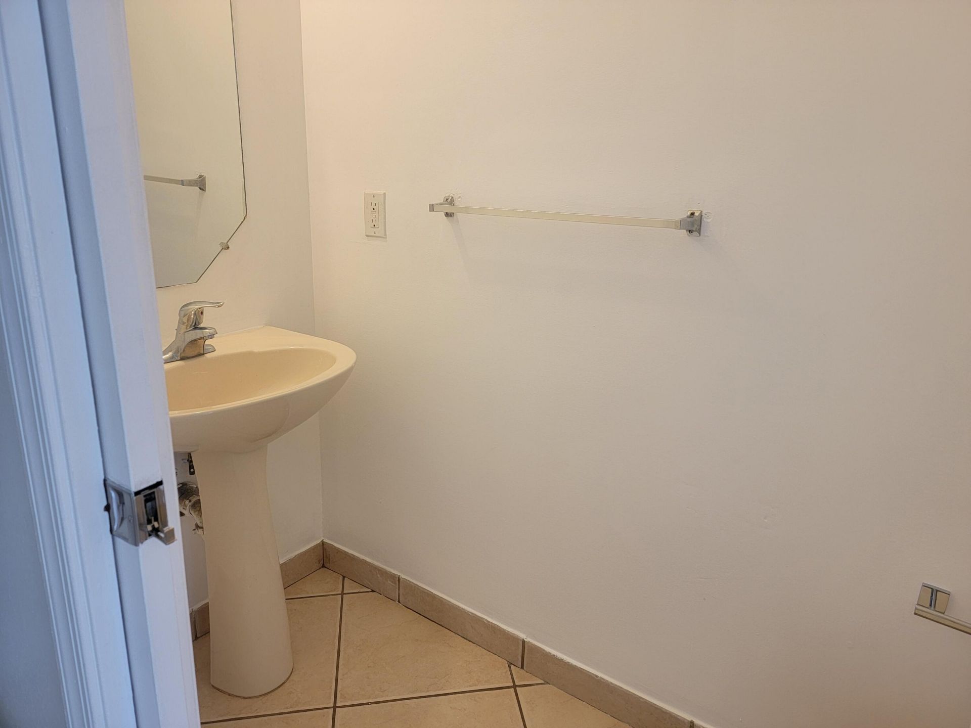 2603 SW 82nd Avenue, Unit 106, Miramar, FL 33025 Photo