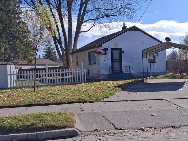 921 RATON COURT, Manitowoc, WI 54220