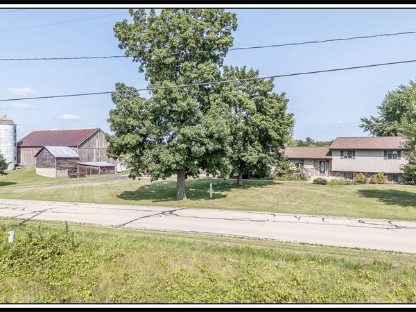 N3212 BEAN CITY ROAD, New London, WI 54961