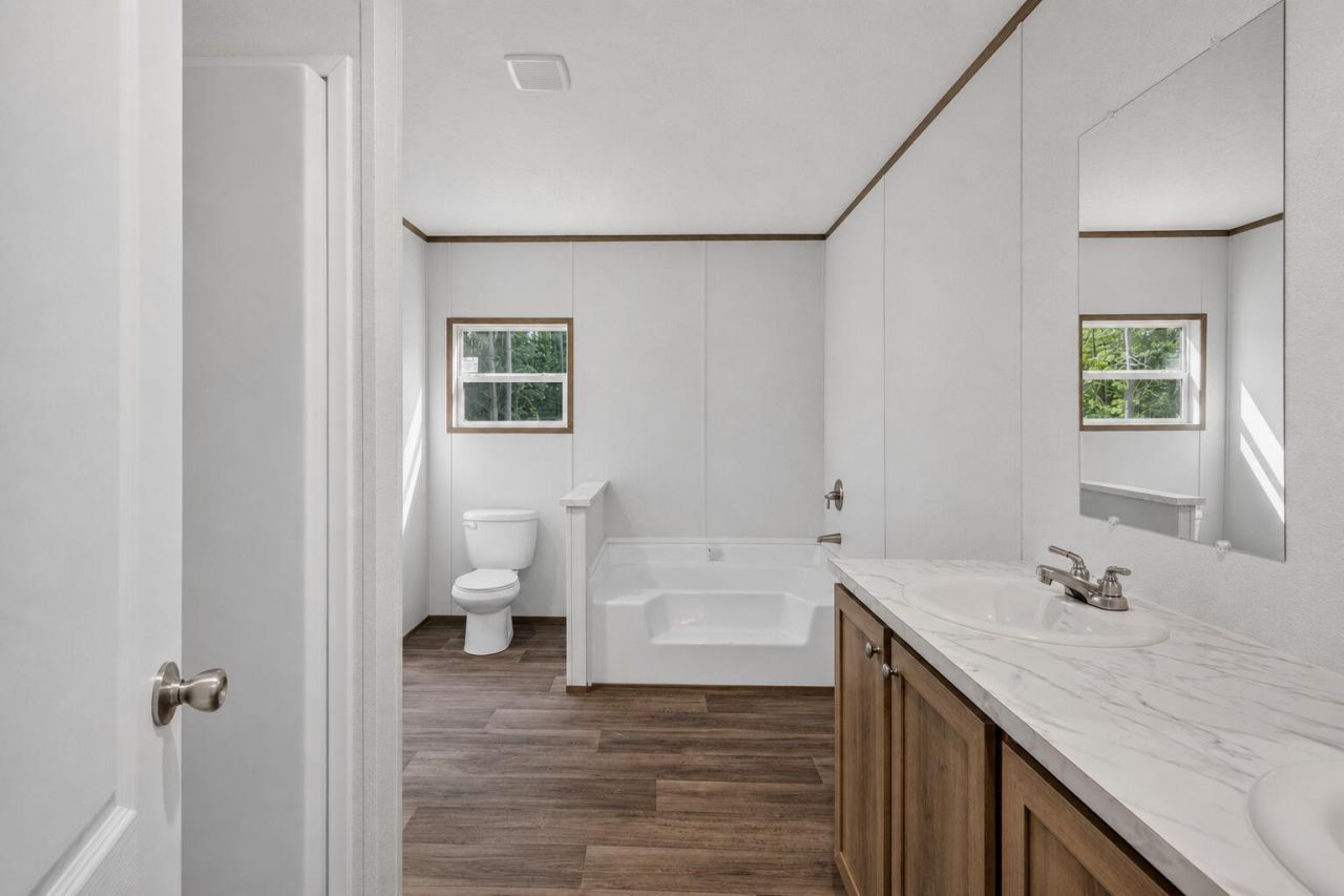 174 Fairfield Road Photo 6