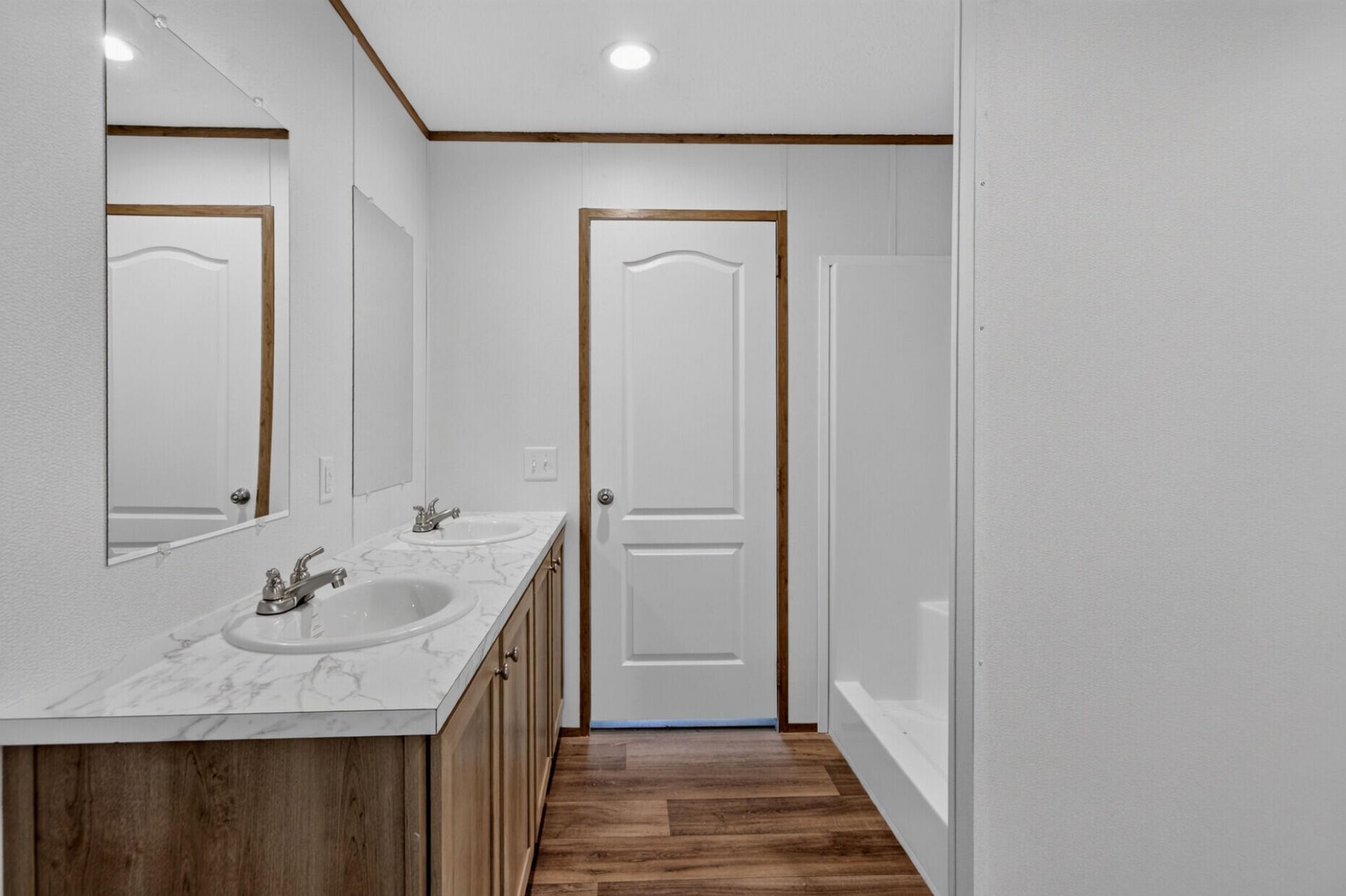 174 Fairfield Road Photo 7