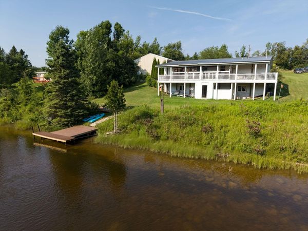 4849 Betterly Drive, Cheboygan, MI 49721